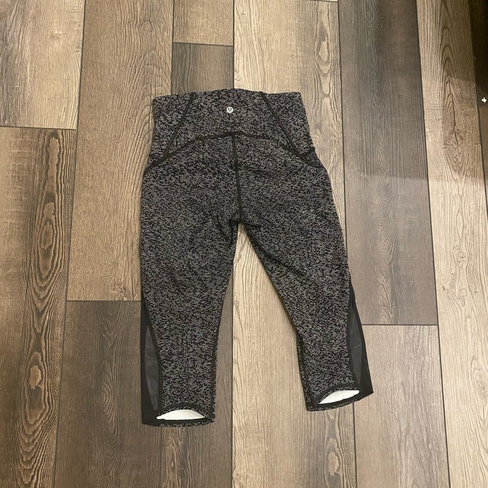 Lululemon cropped leggings